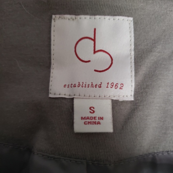 Adorable Off Center Zip Jacket - Picture 3 of 7